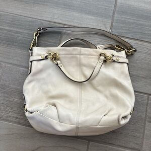 Cream leather Coach shoulder bag